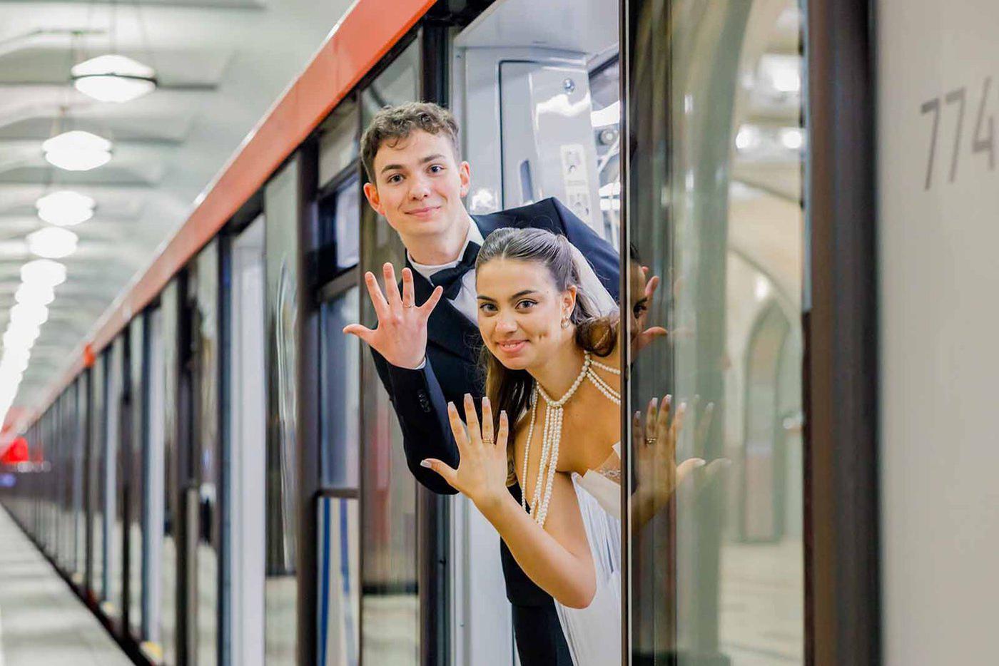 13 свадебных церемоний провели на станции метро "Маяковская" с начала года