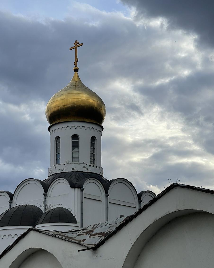 Почему праздник Преображения Господня называют в народе Яблочным Спасом. Православные верующие 19 августа отмечают Преображение Господне. В этот день вспоминают, как Христос на горе Фавор явил апостолам свою Божественную природу и показал смысл будущего преображения человека