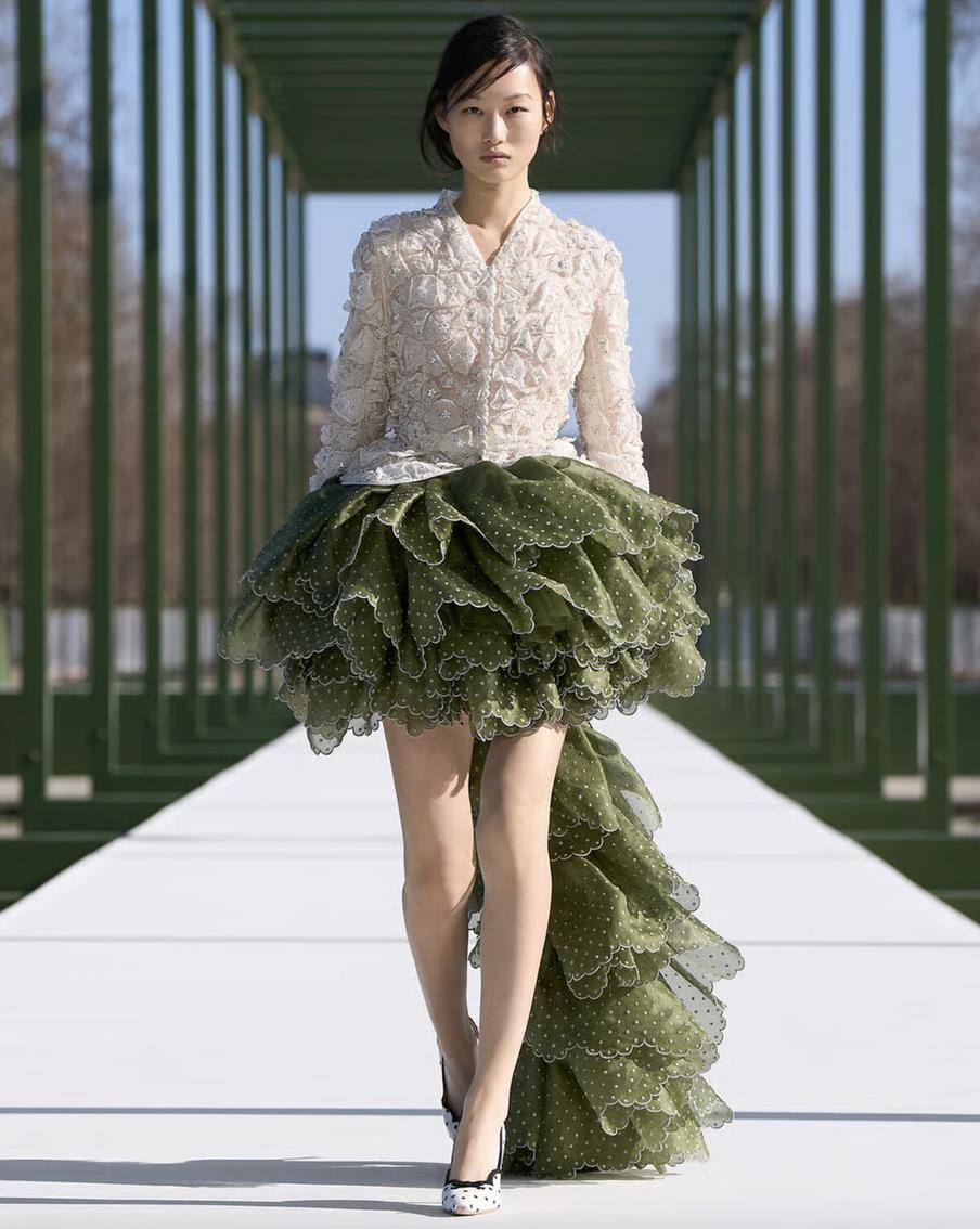 Модель на показе Dior.