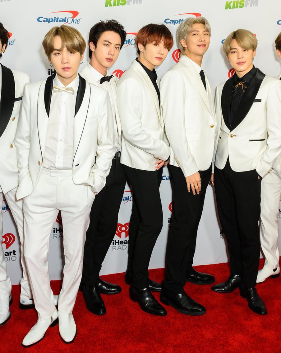 Китаец получил 20 лет в Корее за попытку взлома счёта Чонгука из BTS. Суд в Сеуле приговорил гражданина Китая к 20 годам тюрьмы за попытку кражи акций на $5,9 млн у участника группы BTS Чонгука. Преступная группировка, охотившаяся на богачей, действовала с 2023 года и украла более чем $27 млн