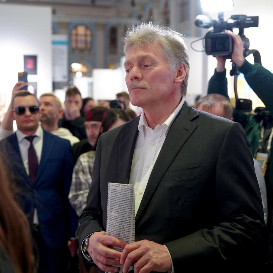 Дмитрий Песков прокомментировал возможный выход Армении из ОДКБ. Дмитрий Песков отметил, что Армения имеет право самостоятельно решить вопрос о выходе из ОДКБ, если она утратила интерес к своему членству в организации. После заявлений премьер-министра Никола Пашиняна о "исчерпанной заинтересованности" и прекращении выплаты взносов с 2024 года Ереван фактически заморозил своё участие в деятельности организации