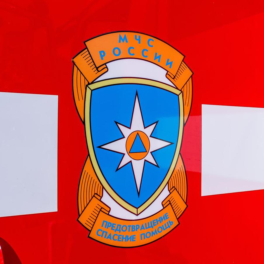 При пожаре на Амурском ГХК пострадали более 100 человек. 25 августа на Амурском газохимическом комплексе (АГХК) произошёл пожар, в результате которого один сотрудник подрядной организации из Китая погиб. Ещё 19 человек были госпитализированы с травмами различной степени тяжести, а 104 получили лёгкие повреждения