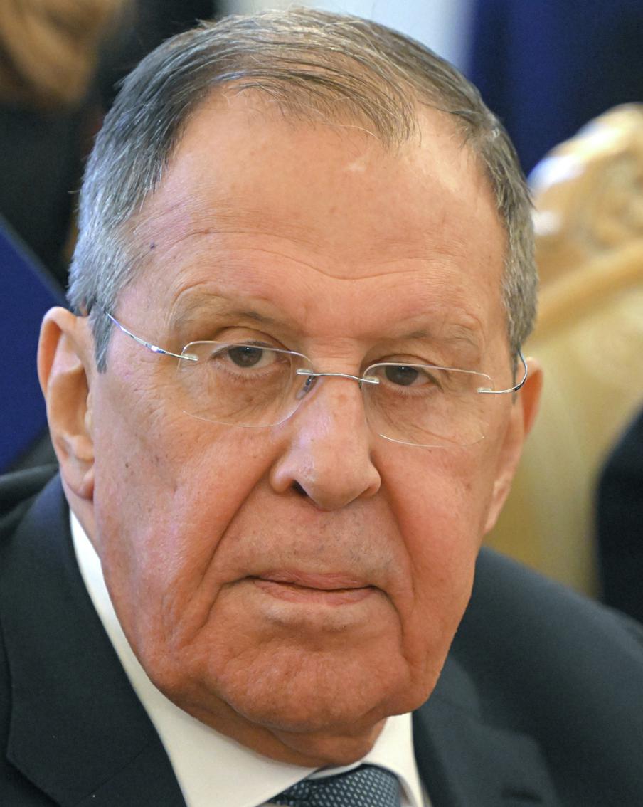 Лавров раскрыл, как общаются российские и американские спецслужбы. Глава МИД России прокомментировал приезд директора ЦРУ Джона Рэтклиффа в Москву и отметил, что подобные контакты между спецслужбами проходят без публичных заявлений