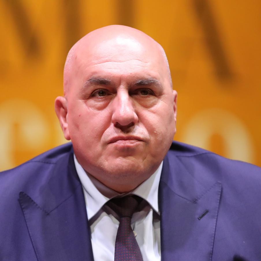 Стала известна новая должность экс-министра обороны Украины Михаила Фёдорова. Отправленный в отставку чиновник, инициировавший продолжительные акции протеста в десятках украинских городов, был назначен на новый пост. Правда, в правительстве Италии
