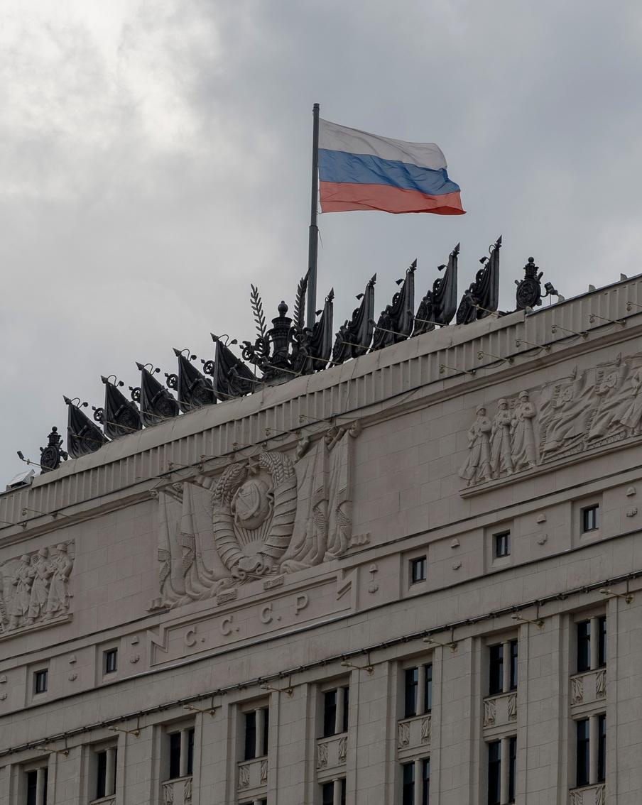 Минобороны России отчиталось о групповом ударе по логистическим центрам ВСУ. В ходе прошедшей ночи российскими военными были поражены связанные со схемами снабжения украинских военных логистические центры и морские порты
