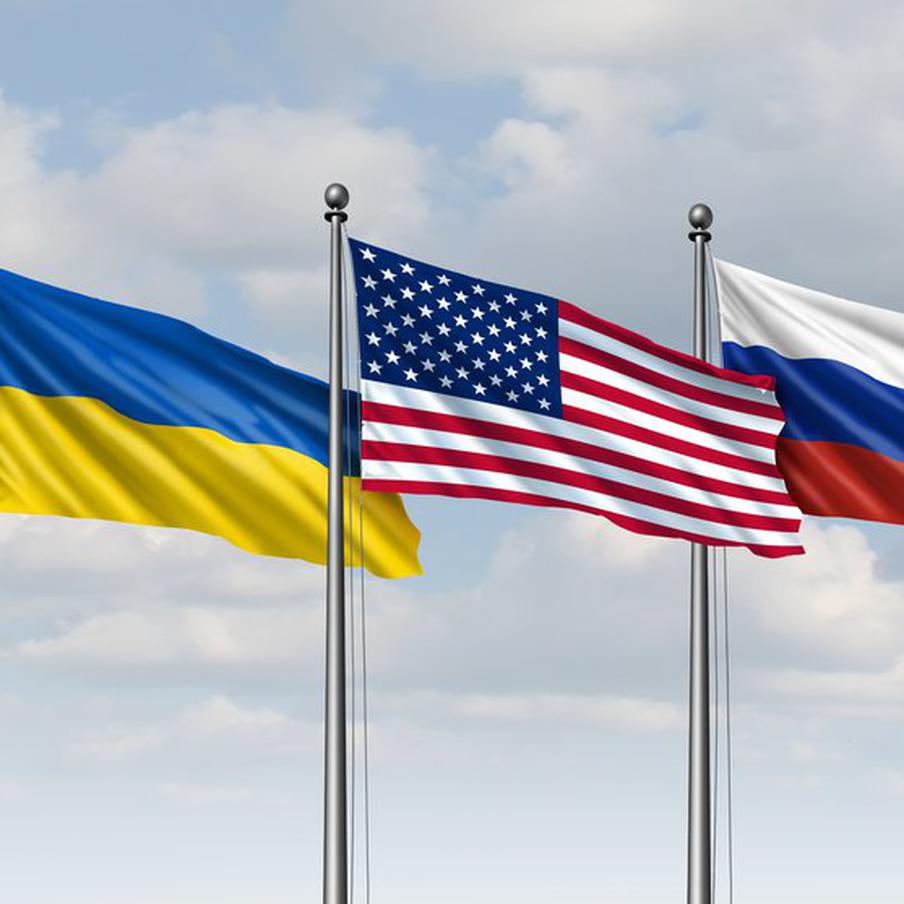Axios: глава ЦРУ предложил провести встречу президентов США, России и Украины. Директор ЦРУ Джон Рэтклифф во время визита в Москву предложил провести трёхсторонний саммит лидеров США, России и Украины для урегулирования конфликта на Украине. Американская сторона уведомила Владимира Зеленского о данных переговорах и возможности возобновления мирного диалога