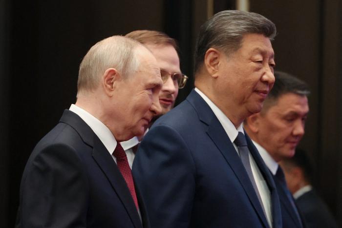 Путин и Си бросают вызов США: как ШОС празднует 25-летие