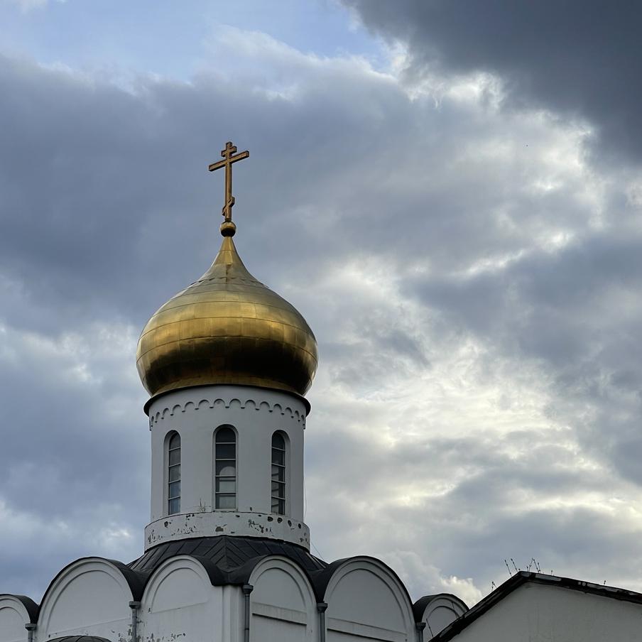 Иеромонах Феодорит назвал продукт, который поможет комфортно пережить пост. По словам врача-реаниматолога, орехи способны надолго насытить организм и поддержать силы благодаря содержанию белка и масла. Священник напомнил, что постные дни проходят не только в рамках многодневных постов