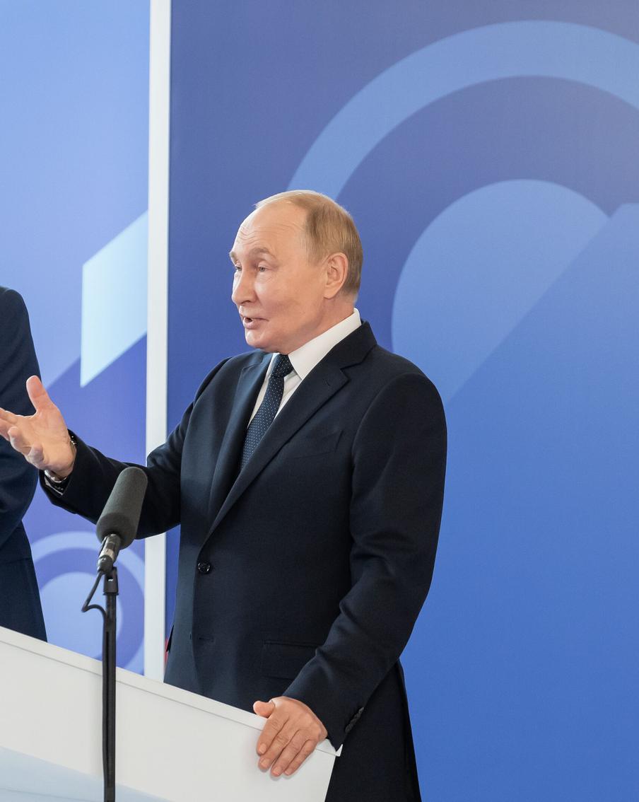Путин: Любые трудности преходящи, а Москва и Россия — вечные