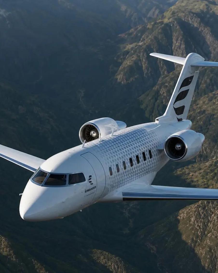 Американский разведывательный самолёт совершил два круга у Калининграда. Bombardier ARTEMIS II вылетел из румынской Констанцы утром и направился в сторону Балтики. Маршрут воздушного судна проходил над территориями Польши и Литвы