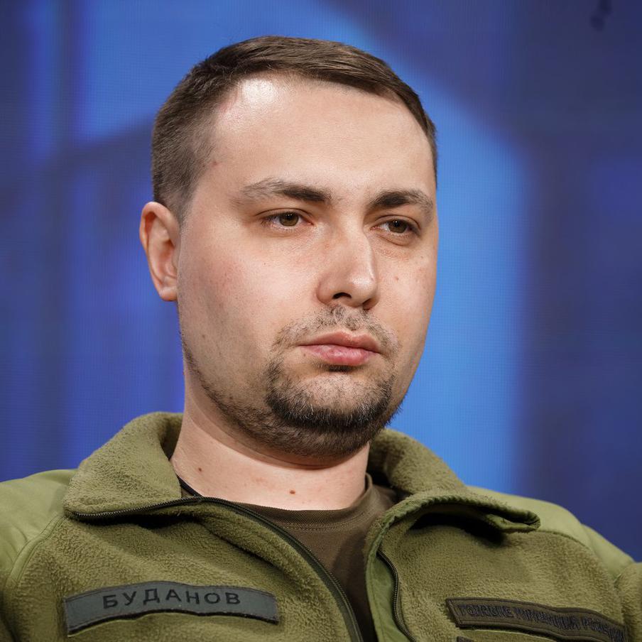 Суд в Москве заочно арестовал Буданова* по делу о военных преступлениях. Решение принято в отношении бывшего руководителя украинской военной разведки, а ныне руководителя офиса Зеленского, которого российские следственные органы обвиняют в применении запрещённых методов ведения войны