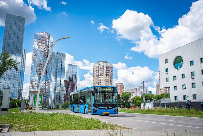 На 9 пригородных маршрутах в 5 округах работают автобусы "ЛиАЗ Ситимакс 12"