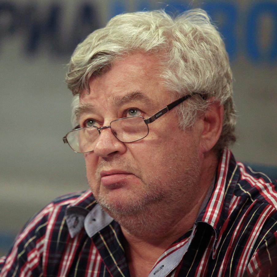 Всеволод Богданов умер на 83-м году жизни после тяжёлой болезни. О смерти почётного председателя Союза журналистов России сообщил глава организации Владимир Соловьёв. Богданов возглавлял СЖР почти 25 лет
