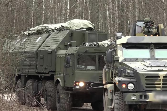 От Рады до портов: военный эксперт назвал возможные цели нового удара "Орешником"
