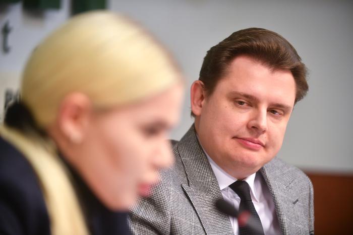 Российский блогер Евгений Понасенков утратил статус иностранного агента
