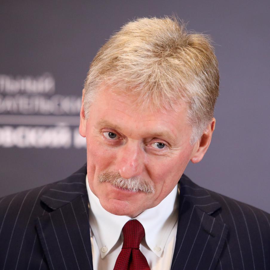 Встреча Путина и Зеленского на предстоящем саммите "Большой двадцатки" невозможна. Даже в случае если оба лидера воюющих стран окажутся на запланированном в конце года мероприятии в Майами, их встреча не будет проведена. Единственным местом, где два президента могут встретиться, является российская столица