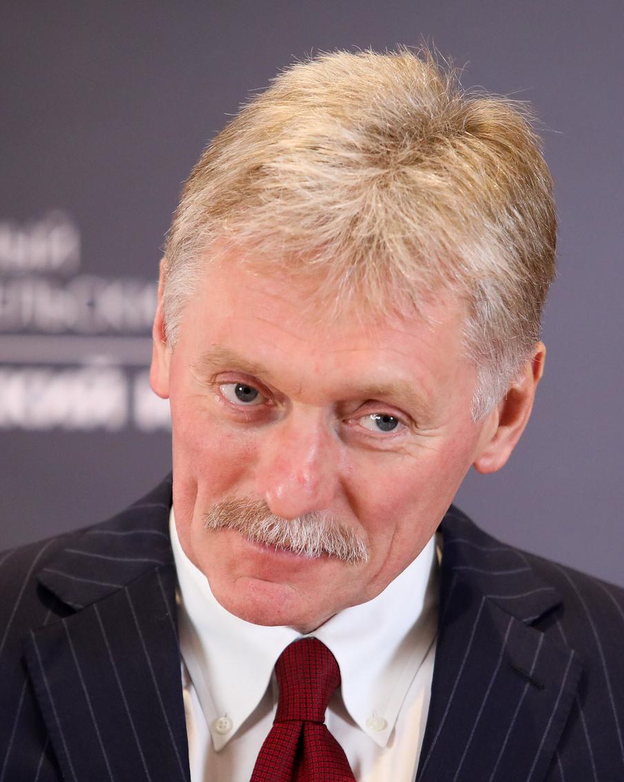 Встреча Путина и Зеленского на предстоящем саммите "Большой двадцатки" невозможна. Даже в случае если оба лидера воюющих стран окажутся на запланированном в конце года мероприятии в Майами, их встреча не будет проведена. Единственным местом, где два президента могут встретиться, является российская столица