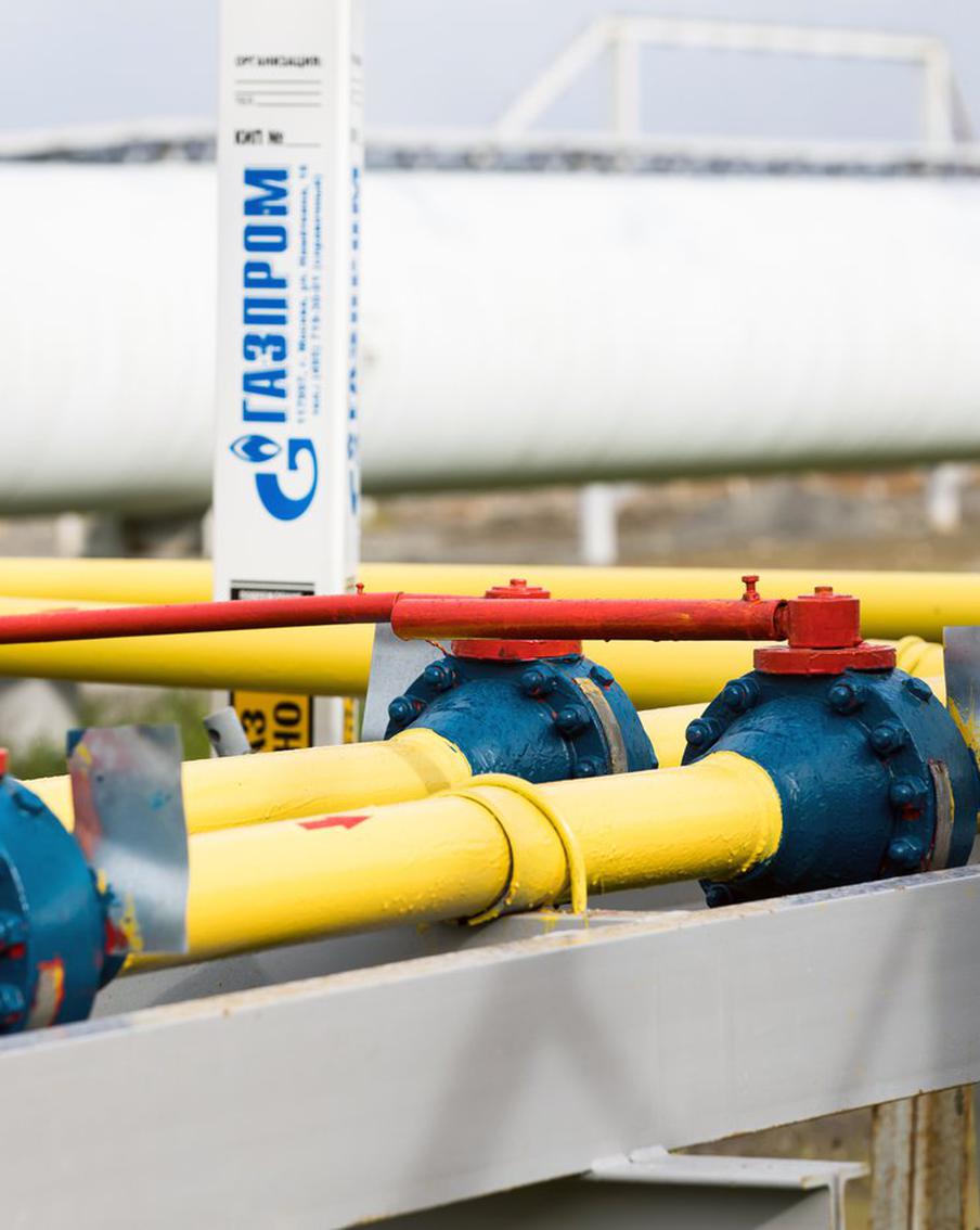 Поставки российского газа в Армению будут временно прекращены. Ограничение по маршруту через территорию России продлится с 15 по 25 сентября. Потребителей республики намерены обеспечить топливом за счёт имеющихся запасов и дополнительных закупок