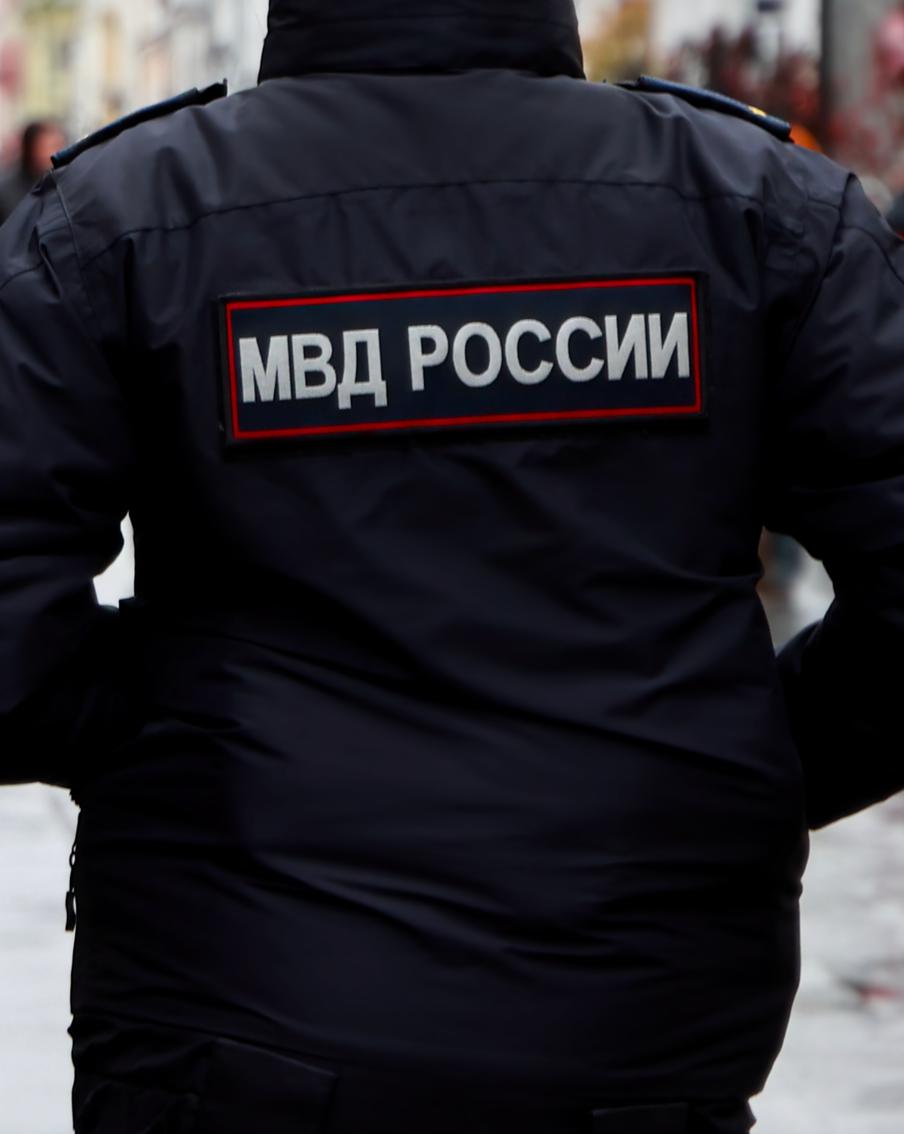 В Новосибирской области оштрафовали иностранца за пересечение границы по чужому документу. 7 июля гражданин Аскарбек Айгазинов въехал в Россию через автомобильный пункт пропуска "Павловка" в Карасукском районе, предъявив чужой паспорт. Целью визита было прощание с умершим родственником