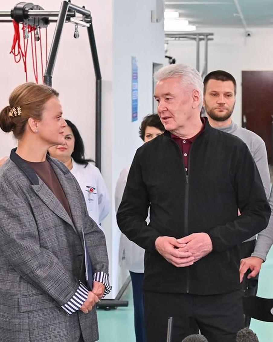 Собянин и Цивилева навестили участников СВО в московском госпитале