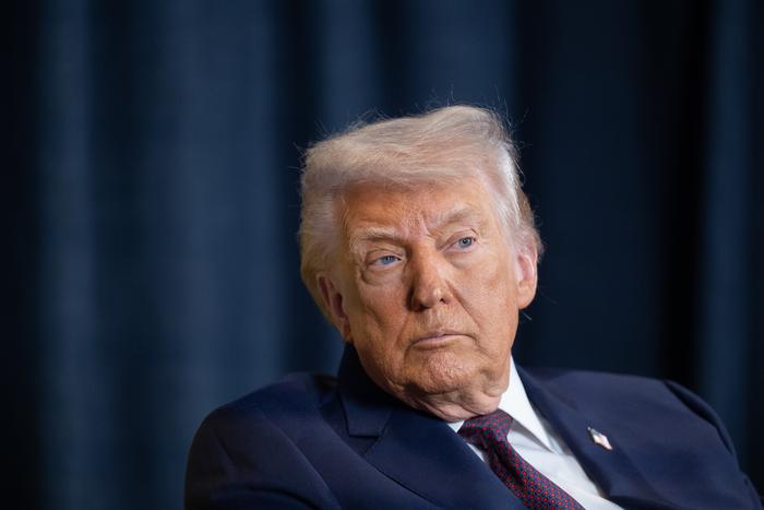 Президент США Дональд Трамп заявил, что его сын вернул российскому бизнесмену все взятые на свадьбу деньги