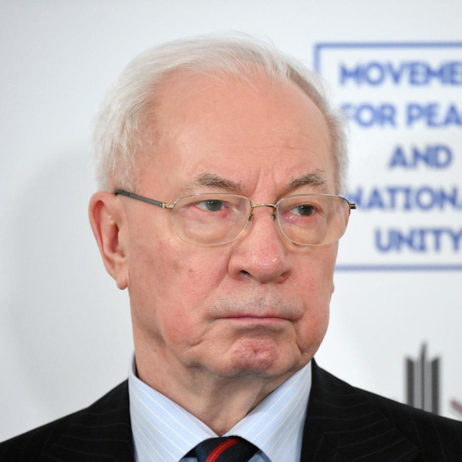 Бывший премьер-министр Украины Азаров заявил о сокращении населения страны. Политик также сообщил о состоянии энергетической инфраструктуры Незалежной