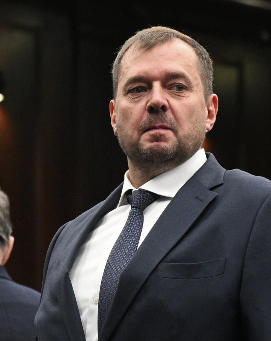 Власти Запорожской области заявили об ударе ВСУ по избирательному участку. Общеобразовательная школа в посёлке городского типа Пришиб в Запорожье была повреждена в ходе атаки украинских военных.
