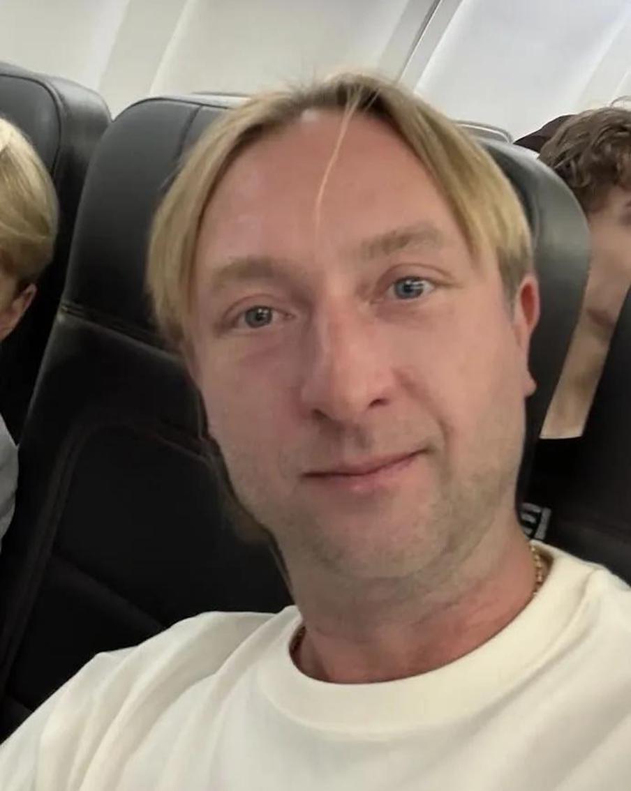 Евгений Плющенко попал в больницу в Турции. Фигурист пожаловался на тяжёлую жизнь спортсмена, тренера и отца