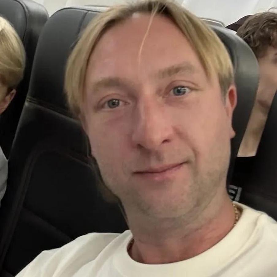 Евгений Плющенко попал в больницу в Турции. Фигурист пожаловался на тяжёлую жизнь спортсмена, тренера и отца