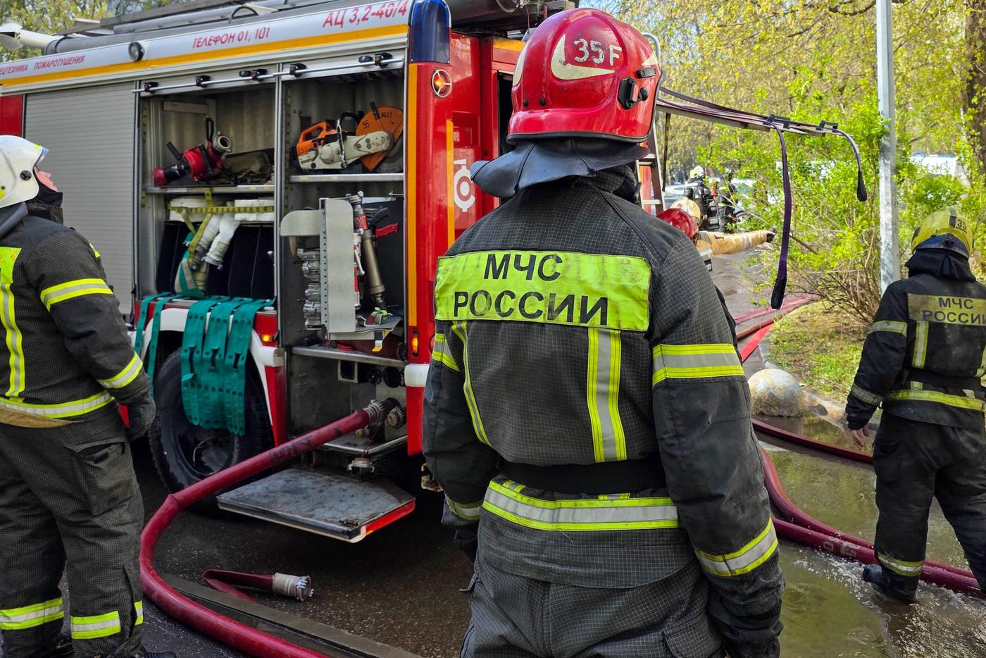 Частные дома и автомобили повреждены в результате ударов ВСУ по Самарской области