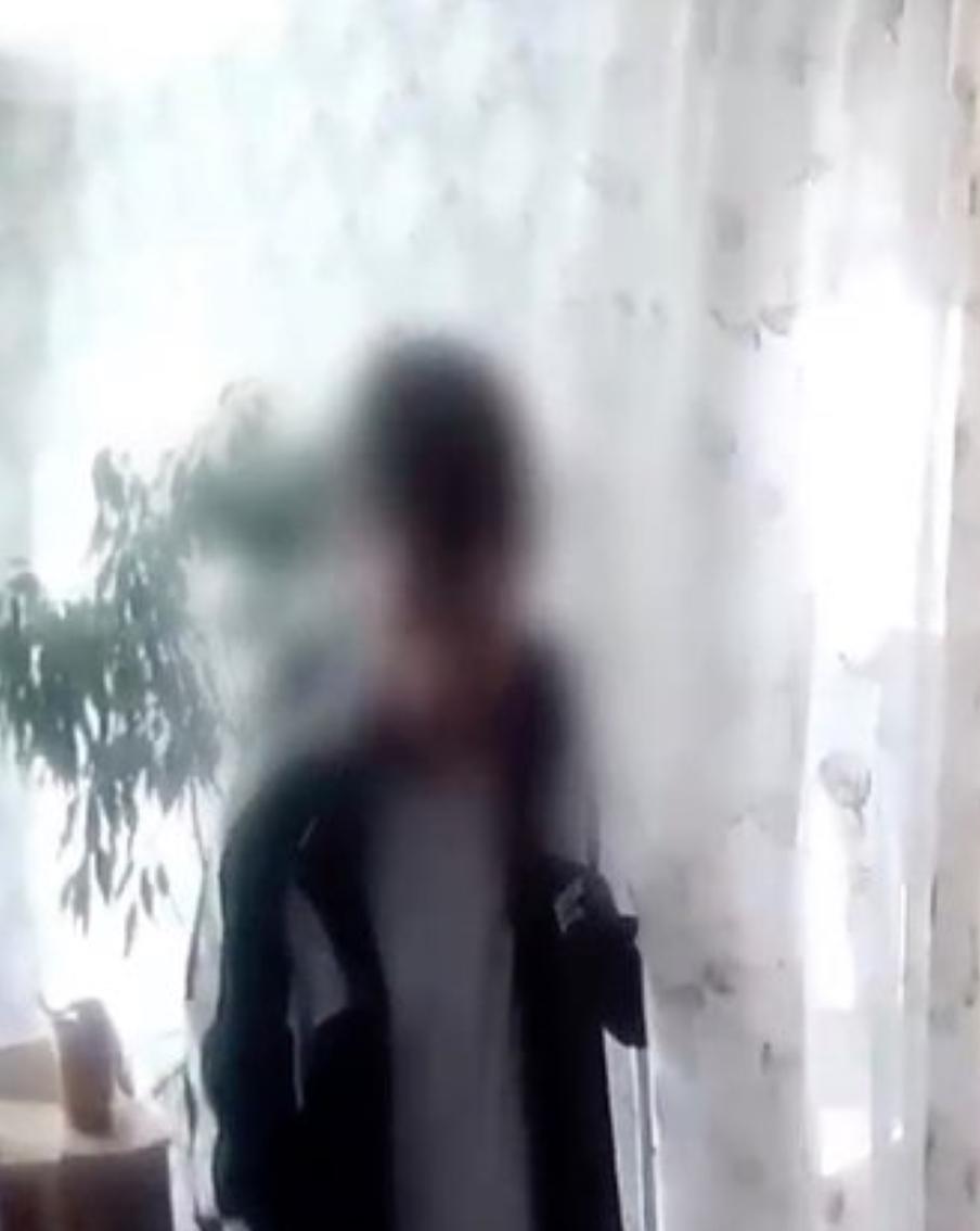 Сын угрожал убийством 62-летней матери и удерживал её в квартире. В подмосковном Воскресенске сотрудники Росгвардии задержали мужчину, который угрожал женщине кухонным ножом