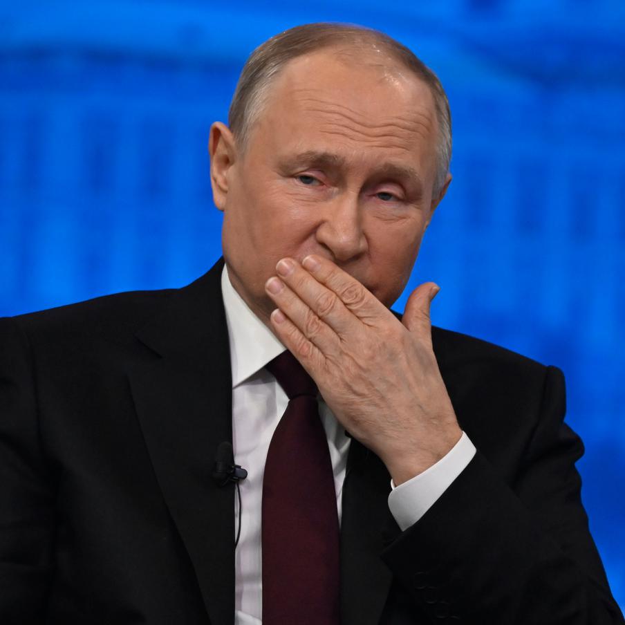 Трамп призвал Зеленского отправиться в Москву на переговоры с Путиным. В ходе прошедших в Нью-Йорке переговоров президентов США и Украины Трамп расстроил Зеленского требованием отправиться в Москву для встречи с Путиным