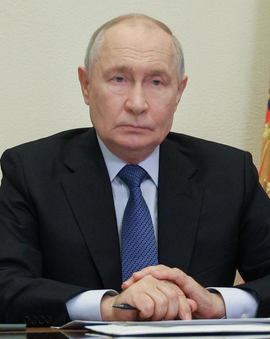 Путин призвал Украину отказаться от эскалации конфликта с Россией. В противном случае в отношении Киева будут приняты все необходимые меры для предотвращения новых украинских провокаций