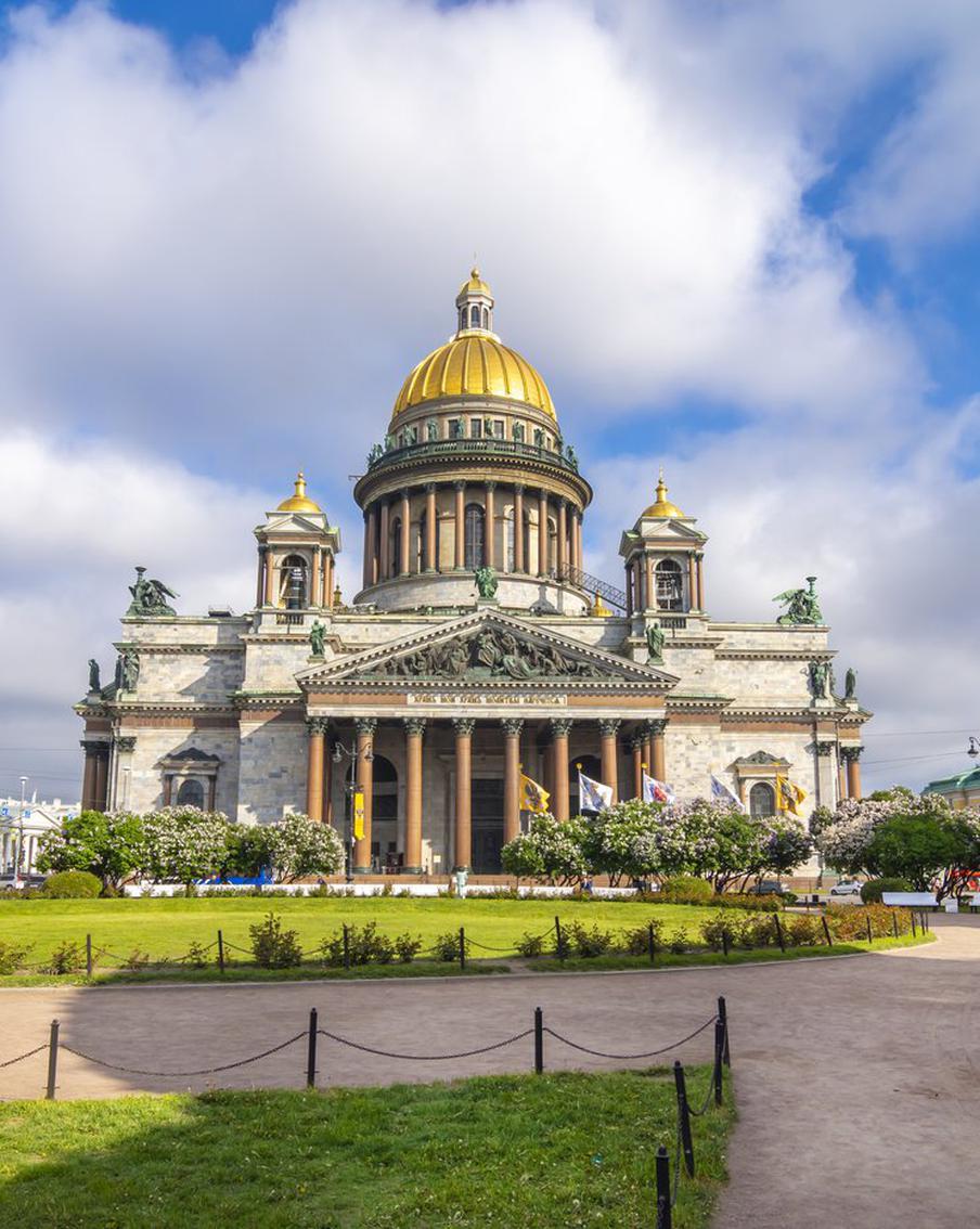 Власти Санкт-Петербурга назвали сроки отмены действующих в городе коронавирусных ограничений