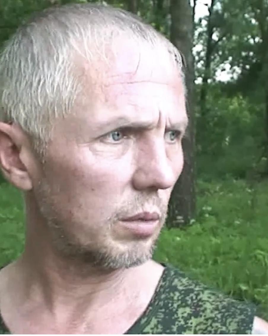 Серийному маньяку Гаськову вынесли приговор. Насильник проведёт все оставшиеся годы в местах лишения свободы. Суд в Подмосковье приговорил его к пожизненному заключению и взыскал средства в пользу одного из потерпевших. Среди жертв преступника - 10 человек, как мужчины, так и женщины. Первые убийства он совершил в Москве