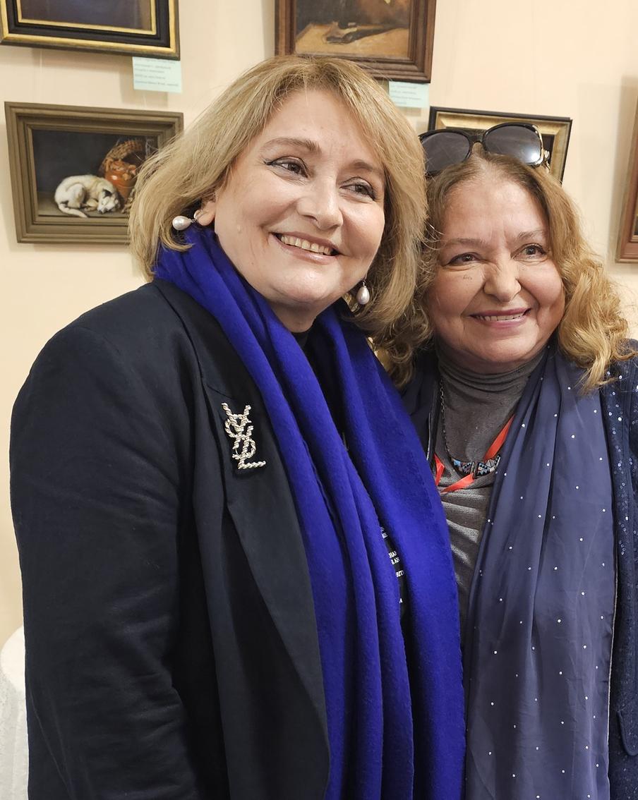 Наталья Бондарчук и актриса Ия Нинидзе.