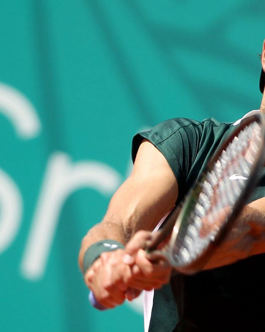 Хачанов вышел во второй круг China Open после победы над канадцем