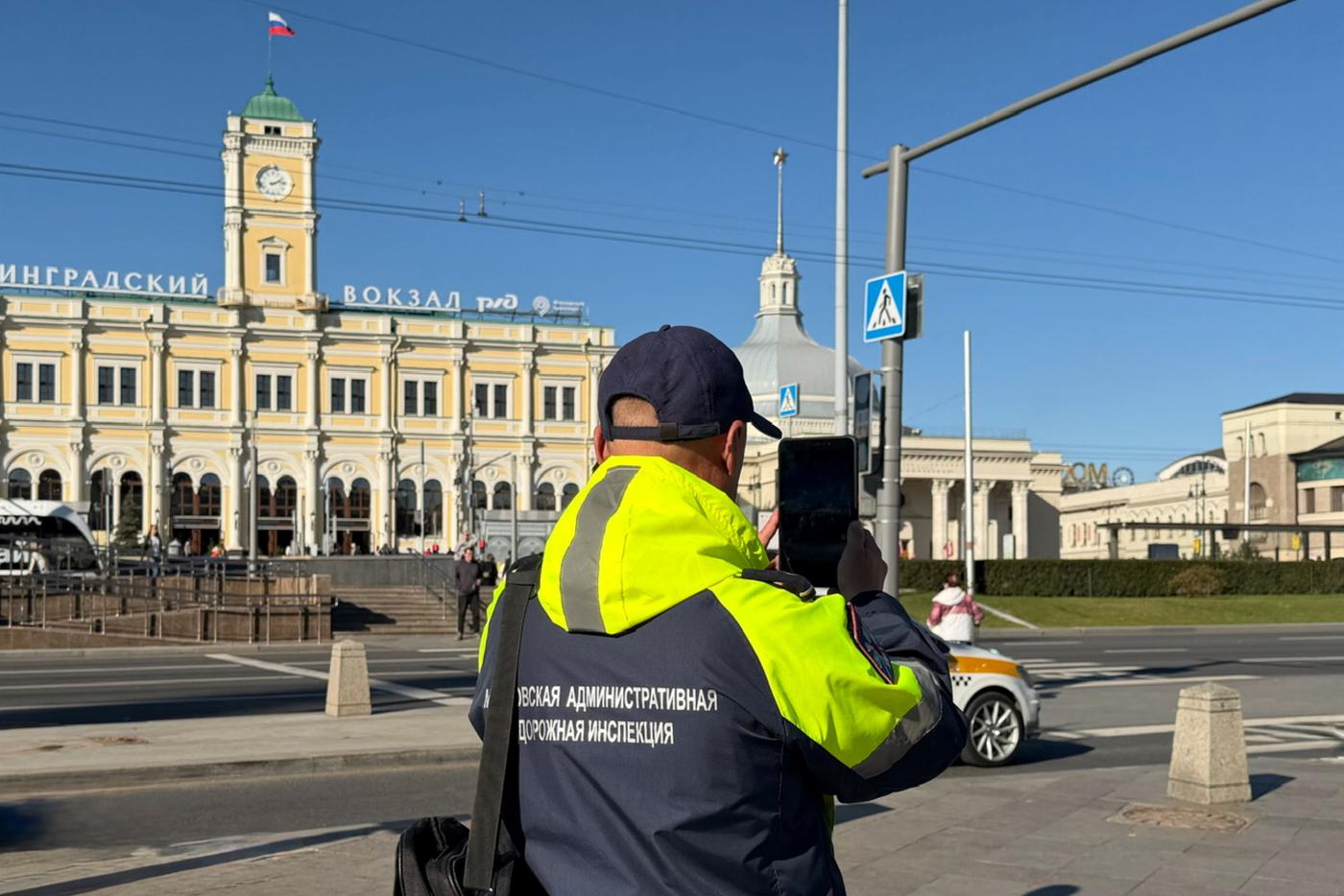 Максим Ликсутов рассказал, как МАДИ помогает разгружать движение на Комсомольской площади
