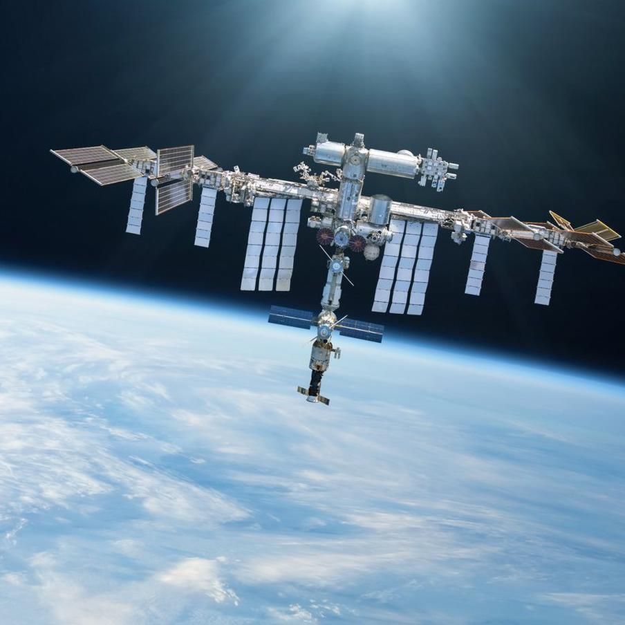 Crew Dragon с космонавтом Андреем Федяевым вернётся с МКС не раньше 5 октября. Андрей Федяев, Джессика Меир, Джек Хэтэуэй и Софи Адено вернутся на Землю в рамках миссии Crew-12