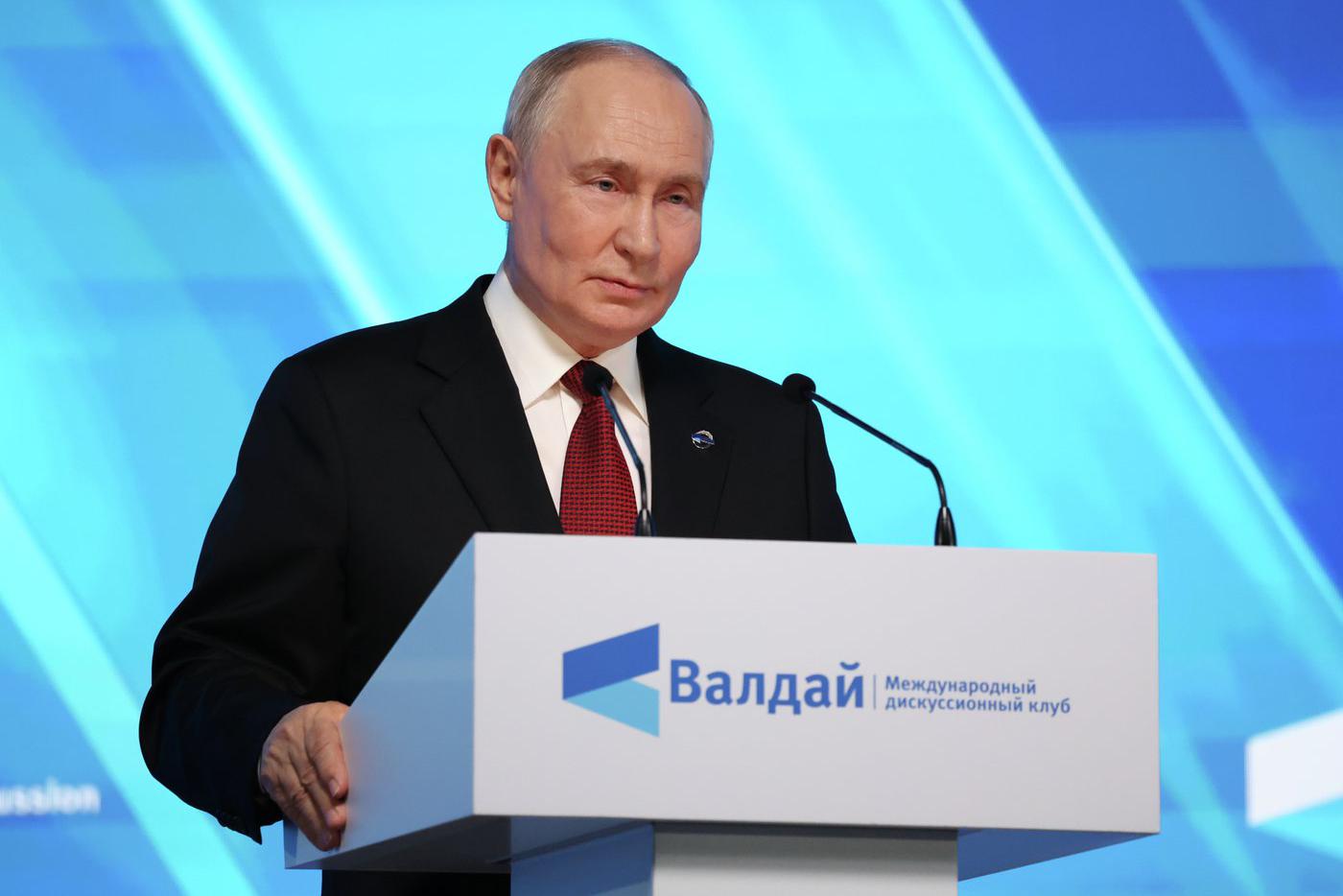 Путин предупредил о рисках глобальной эскалации на "Валдае"