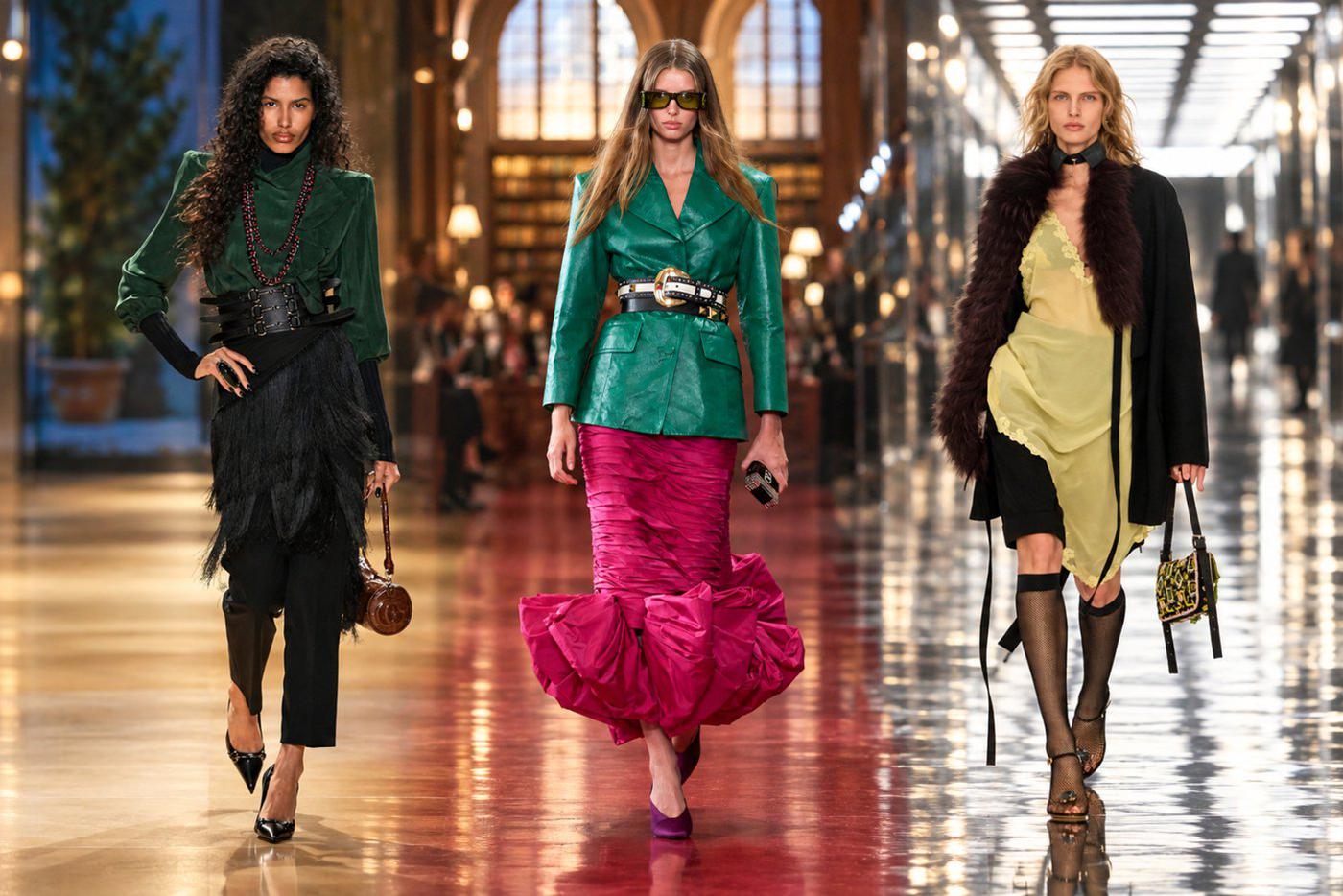 Модели на показах Gucci, Valentino, Fendi.