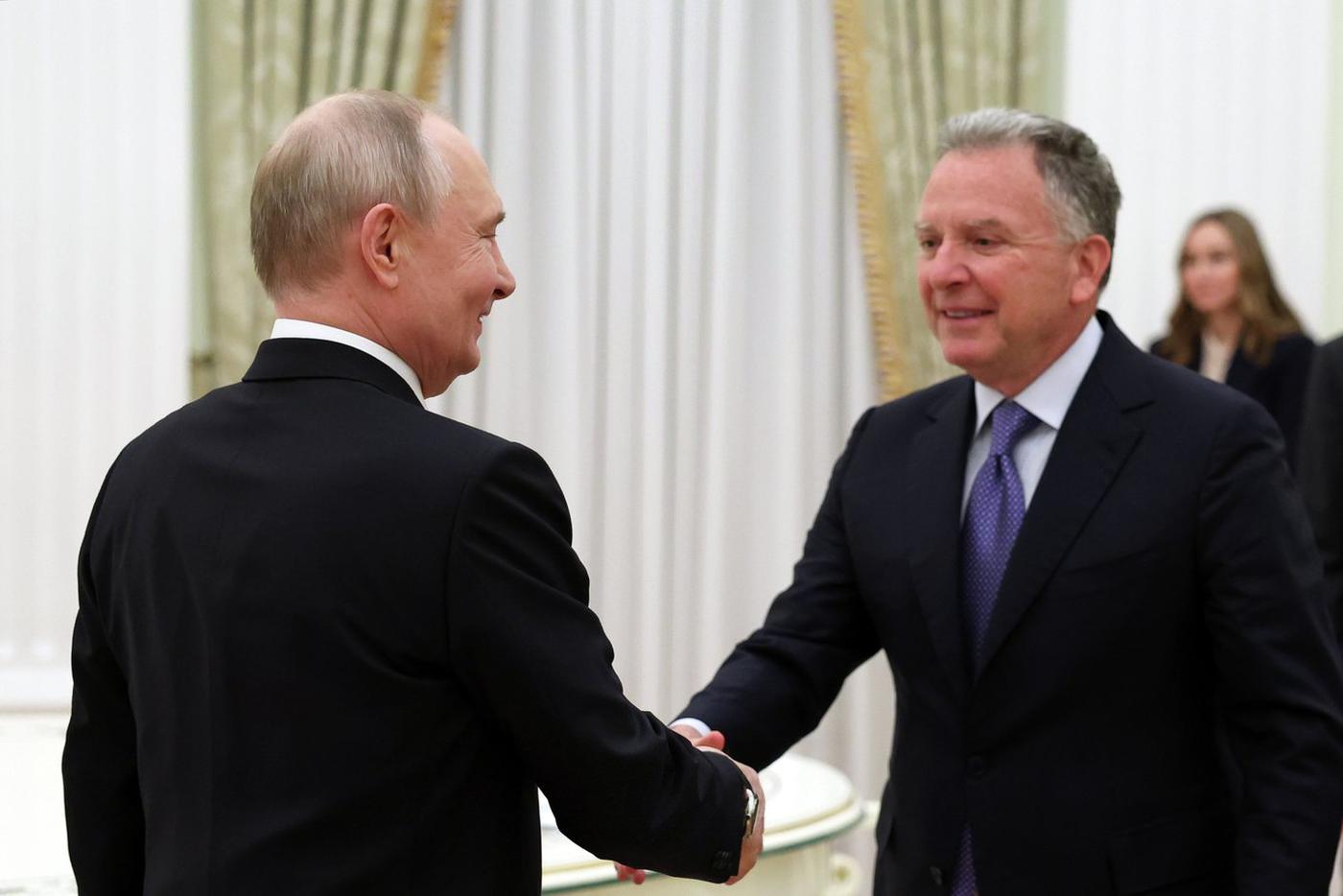 Уиткофф и Кушнер могут приехать в Москву на переговоры с Путиным