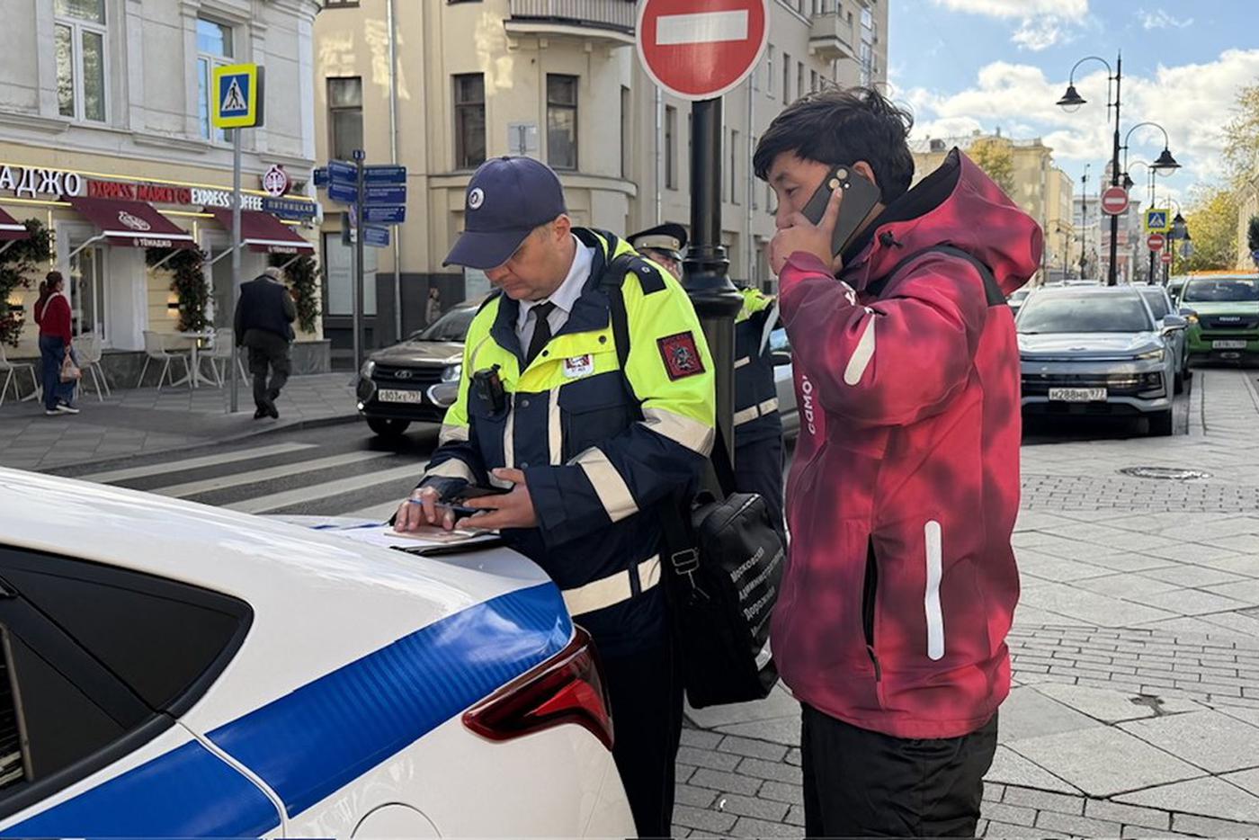 Курьерские службы столицы продолжают оставаться под контролем властей города