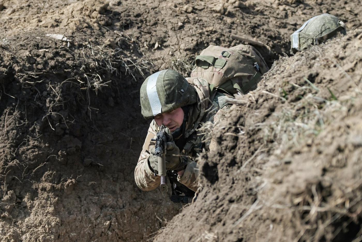 За сутки ВСУ лишились 940 боевиков, 15 бронемашин и 1425 беспилотников
