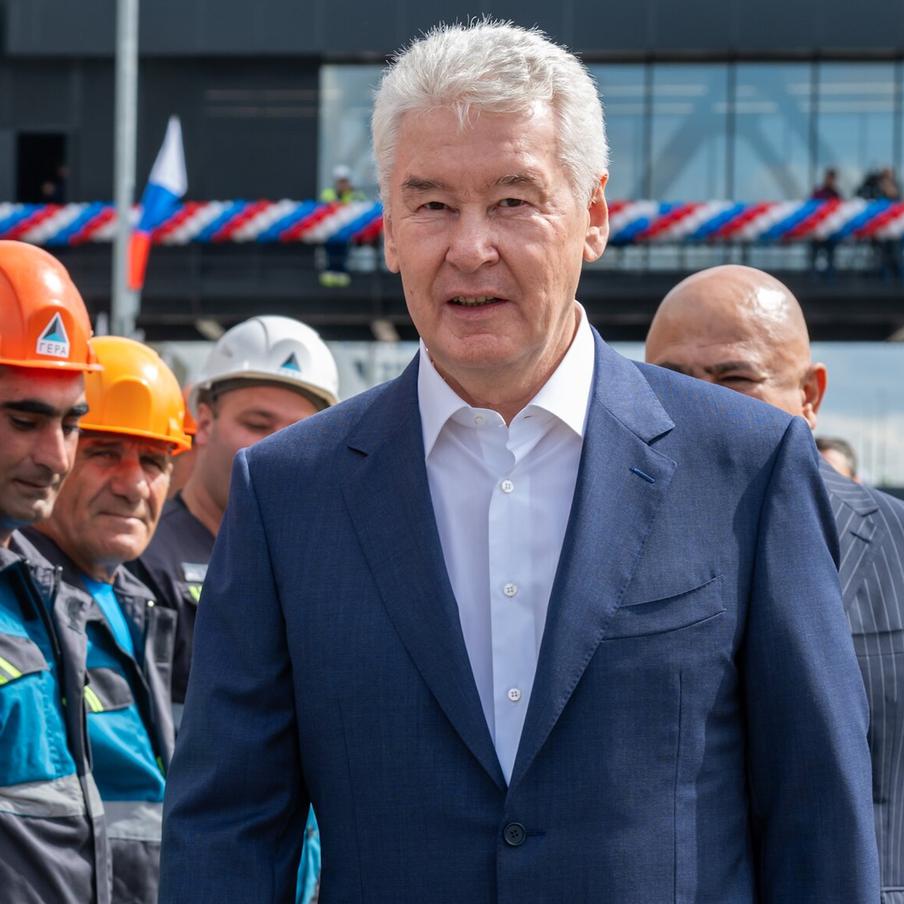 Сергей Собянин рассказал о благоустройстве шоссе Энтузиастов в Москве. Мэр назвал его "одной из важнейших вылетных магистралей столицы". Шоссе соединяет сразу несколько районов города – Перово, Новогиреево и Ивановское, Соколиную Гору, Лефортово и центр Москвы. Его протяжённость – 8,6 километра. Городские службы сделали территорию около магистрали более комфортной и современной