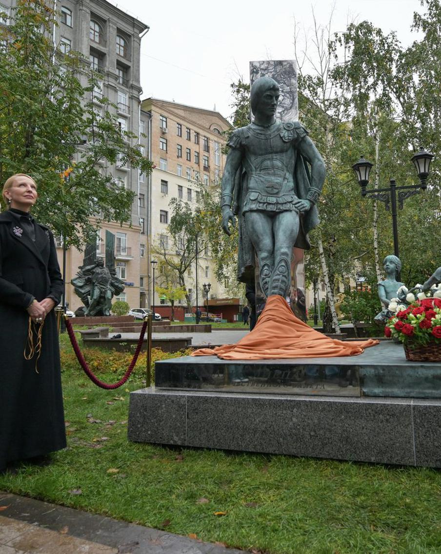 "Максималист": сын на открытии памятника рассказал об особенности Мариса Лиепы