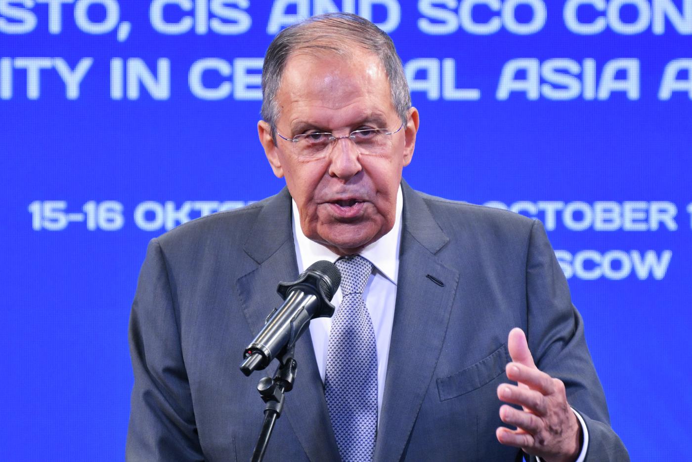 Лавров: Россия продолжит помогать Афганистану экономически и гуманитарно