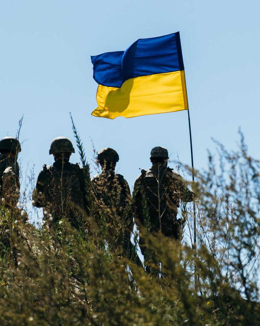Мирошник рассказал, какие наёмники воюют в рядах ВСУ и кто из них наиболее жесток. Как отметил посол по особым поручениям МИД России, солдаты удачи, воюющие за деньги, присутствуют в рядах Вооружённых сил Украины с 2014 года. По его словам, многие из них прибывают на Украину "ради реализации комплексов, в том числе садистских" и не считаются с нормами гуманитарного права