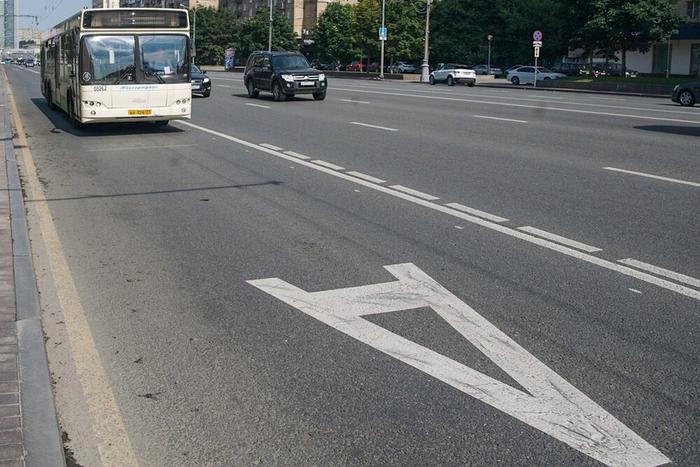 Автобусы и электробусы поедут быстрее: с 7 ноября в Москве введут 4 участка выделенных полос