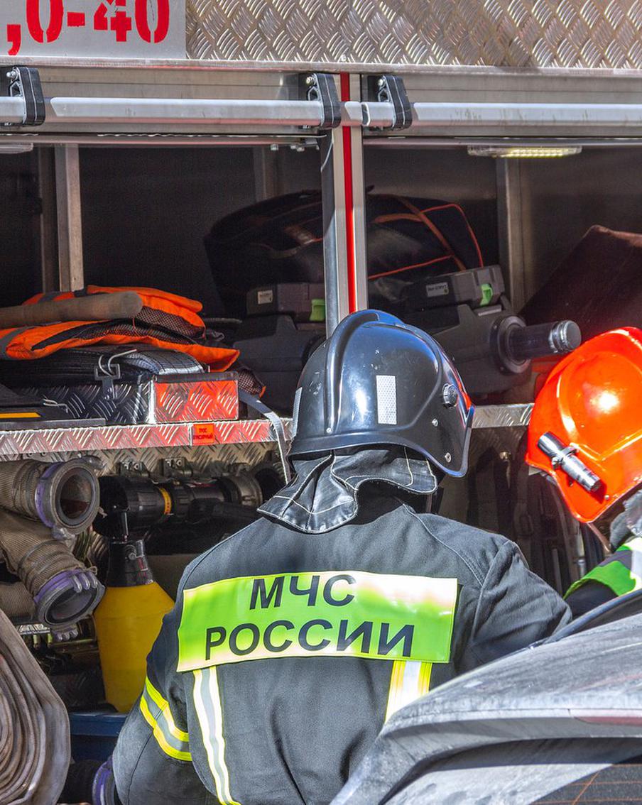 ВСУ атаковали дата-центр крупной российской IT-компании в Санкт-Петербурге. Расположенный в Ленинградской области центр обработки данных был одной из целей ночного налёта украинских беспилотников на регион. Сейчас объект функционирует в штатном режиме, несмотря на предпринятую попытку ударить по дата-центру. Последствия атаки владельцами не уточняются